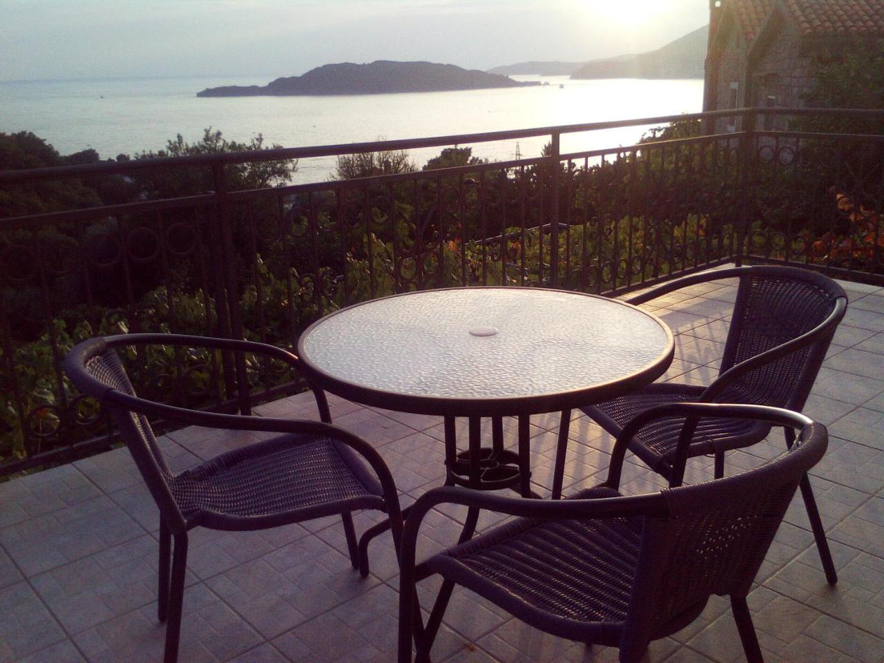 Apartments Mitrovic Podlicak Sveti Stefan Exterior photo